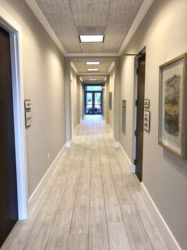 Hole Montes Building: 950 Encore Way, Naples, FL 34110